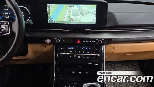 Kia Carnival 2023 — Фото 15/20