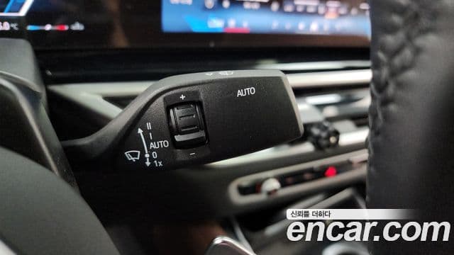 BMW X6 2025 — Photo 32/33
