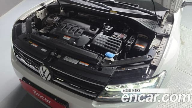 Volkswagen Tiguan 2020 — ფოტო 6/20