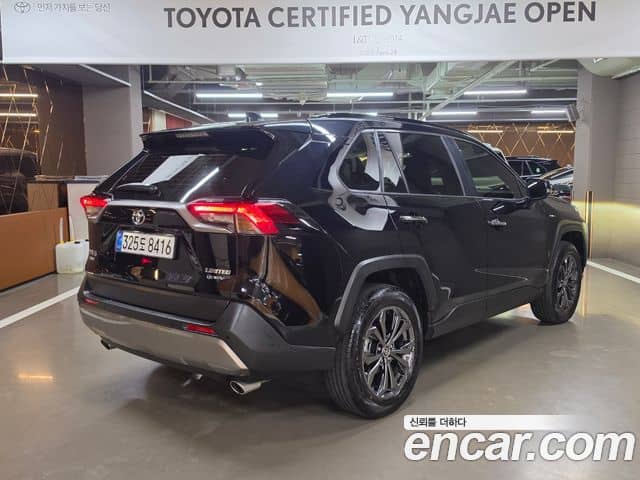 Toyota RAV4, 2025
