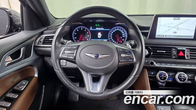 Genesis G70 2018 — ფოტო 13/20