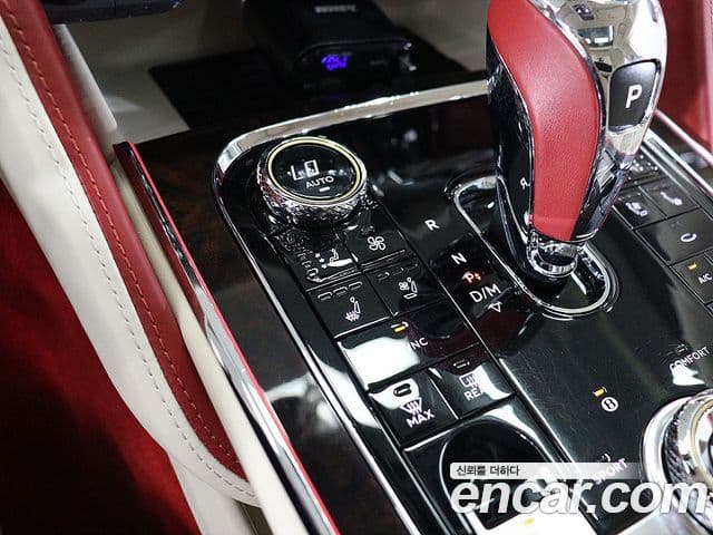 Bentley Flying Spur 2021 — Şəkil 8/20