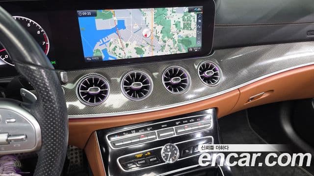 Mercedes-Benz E-Class 2020 — Фото 14/20