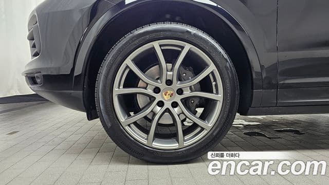 Porsche Cayenne 2023 — Şəkil 10/20