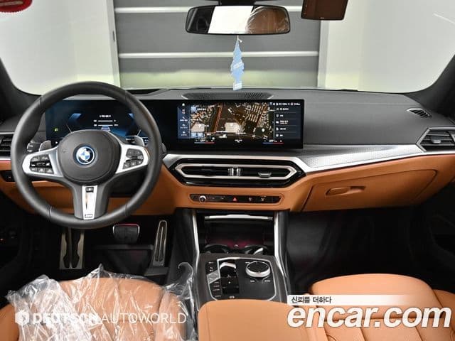 BMW 3 Series 2023 — ფოტო 6/20