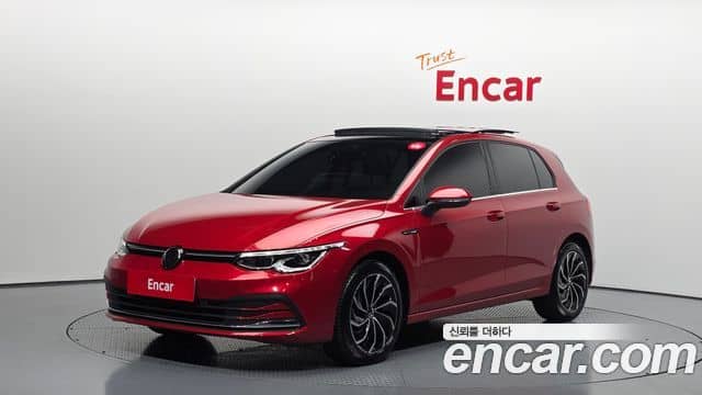 Volkswagen Golf, 2024