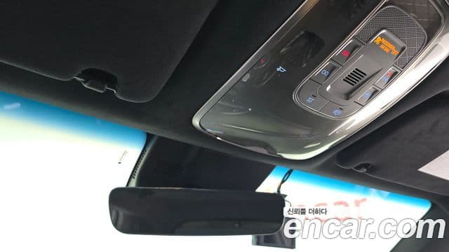 Genesis GV70 2021 — Şəkil 18/20