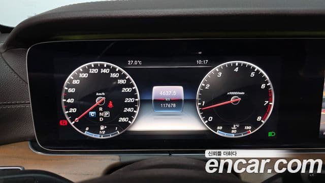 Mercedes-Benz E-Class 2018 — ფოტო 8/20