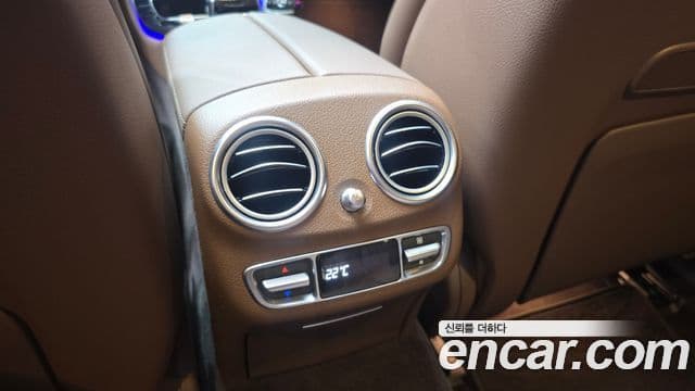 Mercedes-Benz E-Class 2020 — фото 20 из 20