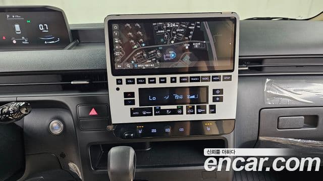 Hyundai Staria 2023 — ფოტო 12/20