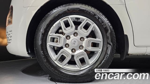 Hyundai Staria 2021 — фото 5 из 20