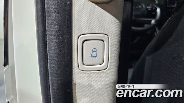 Hyundai Staria 2021 — фото 20 из 20