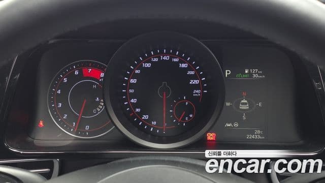 Hyundai Avante 2021 — ფოტო 8/20