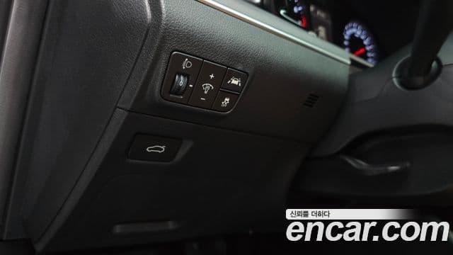 Kia K5 2023 — Şəkil 16/20