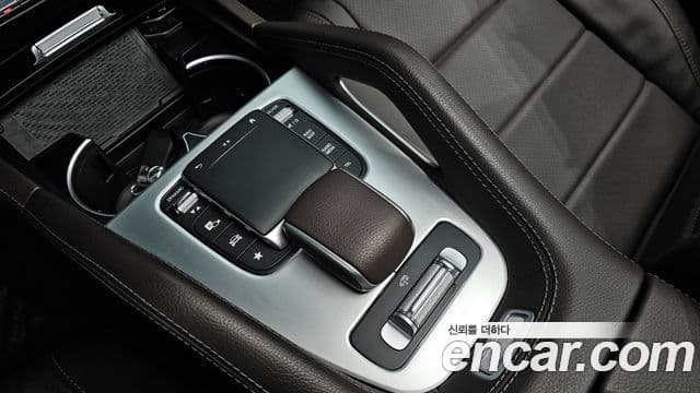 Mercedes-Benz GLE-Class 2023 — ფოტო 18/20