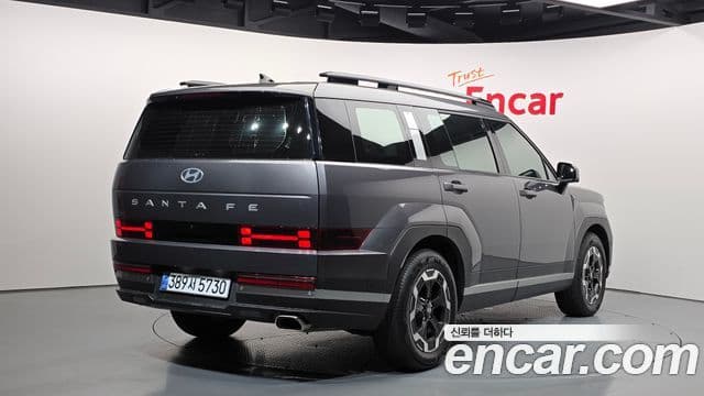 Hyundai Santa Fe 2023 — Фото 2/20