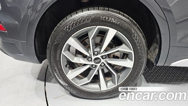 Audi Q5 2023 — фото 5 из 20