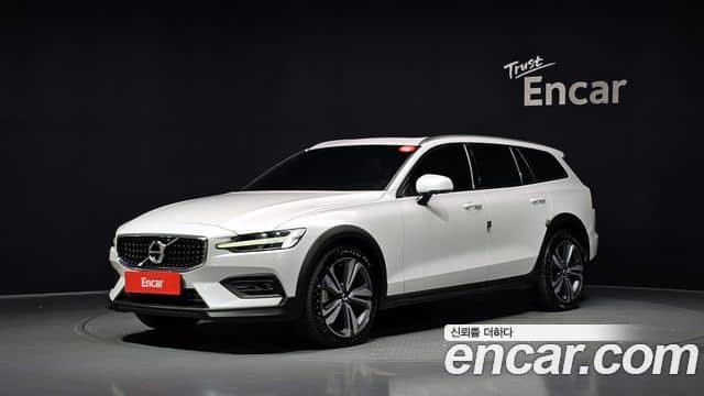 Volvo V60 Cross Country, 2021