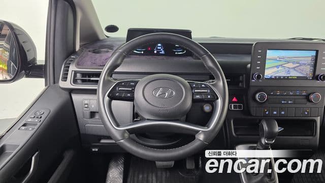 Hyundai Staria 2023 — Şəkil 13/20