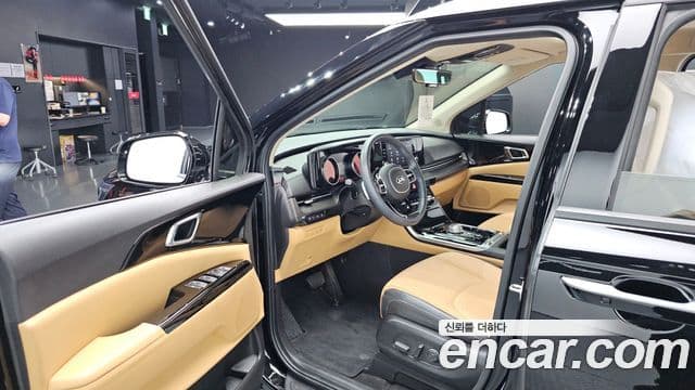 Kia Carnival 2021 — Şəkil 10/20