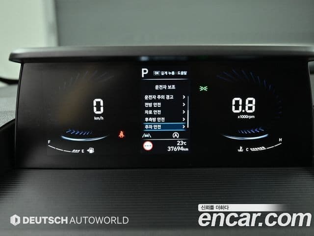 Hyundai Staria 2022 — Фото 7/20