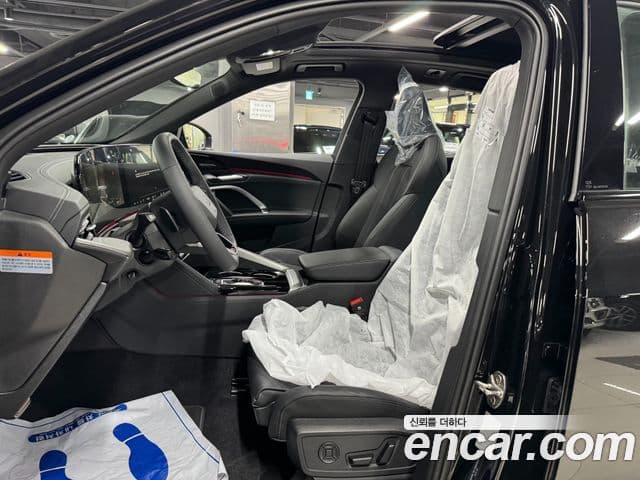 Audi Q5 2025 — ფოტო 6/14