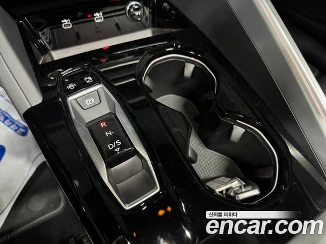 Audi Q5 2025 — ფოტო 11/14