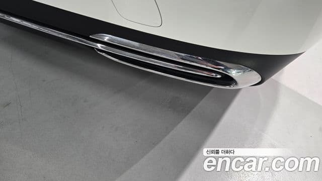 Mercedes-Benz E-Class 2025 — ფოტო 11/20