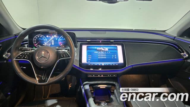 Mercedes-Benz E-Class 2025 — ფოტო 17/20
