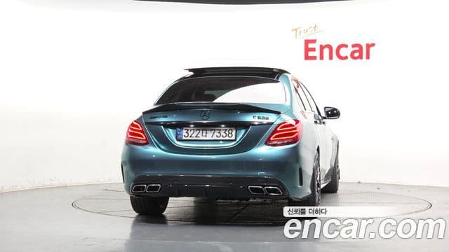 Mercedes-Benz C-Class 2018 — ფოტო 4/20