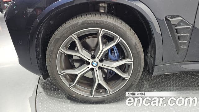 BMW X5 2025 — Photo 13/33
