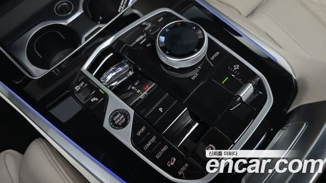BMW X5 2025 — Photo 31/33