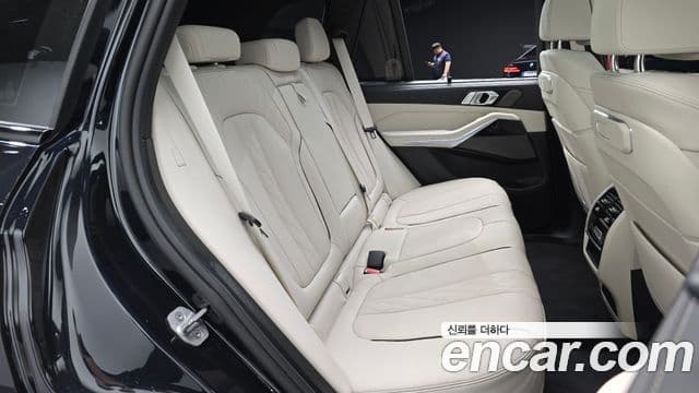 BMW X5 2025 — Photo 2/33
