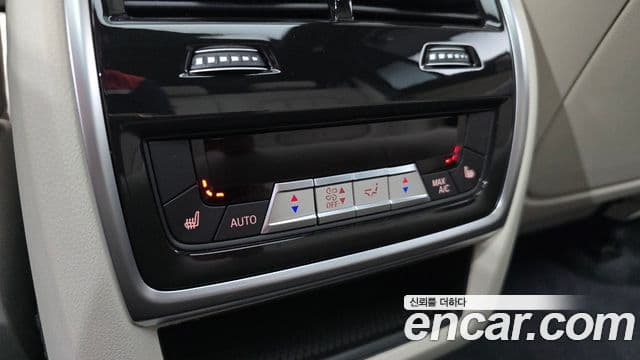 BMW X5 2025 — Photo 22/33