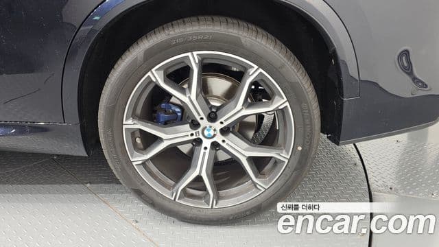BMW X5 2025 — Photo 5/33