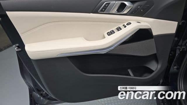 BMW X5 2025 — Photo 11/33