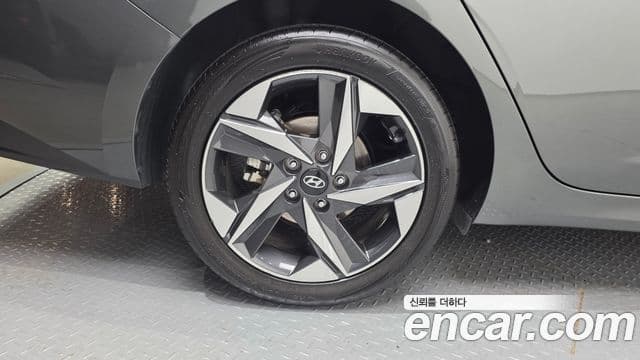 Hyundai Avante 2022 — ფოტო 5/20