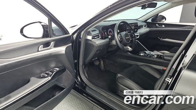 Kia K5 2023 — ფოტო 10/20