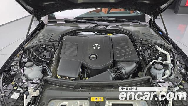 Mercedes-Benz C-Class 2025 — ფოტო 6/20