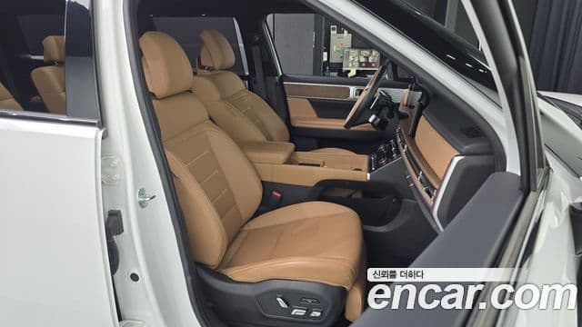 Hyundai Santa Fe 2023 — ფოტო 10/20