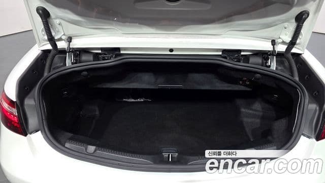 Mercedes-Benz E-Class 2021 — Şəkil 16/20