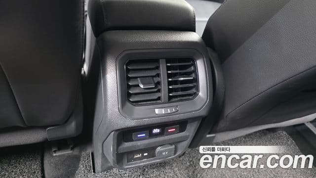 Volkswagen Tiguan 2020 — Şəkil 19/20