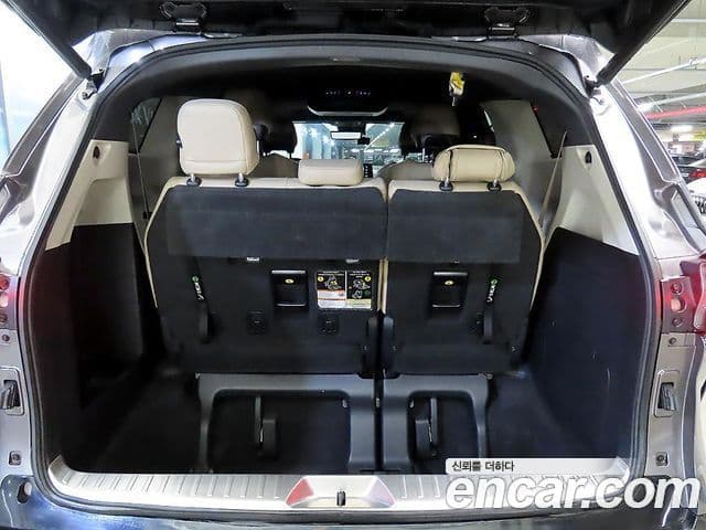 Toyota Sienna 2021 — фото 16 из 20
