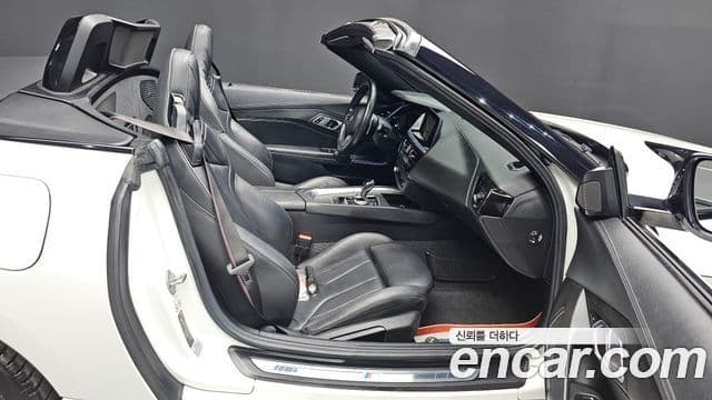 BMW Z4 2019 — Photo 24/30