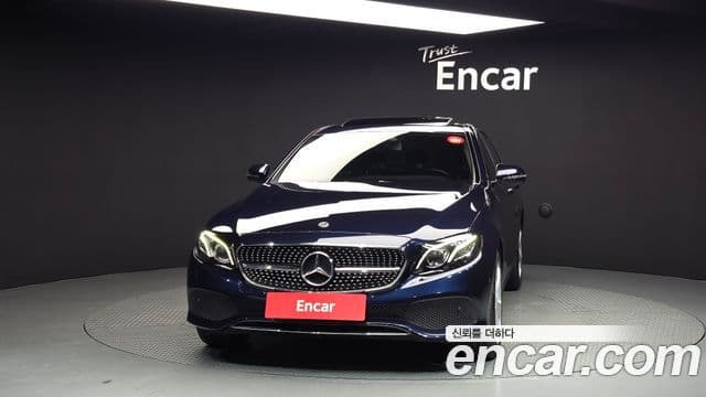 Mercedes-Benz E-Class 2018 — ფოტო 3/20