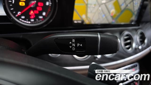 Mercedes-Benz E-Class 2018 — ფოტო 9/20