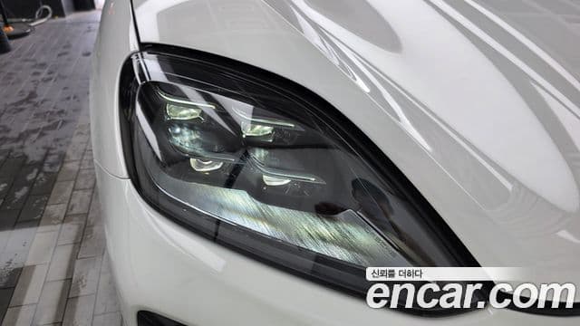 Porsche Cayenne 2024 — Photo 26/34