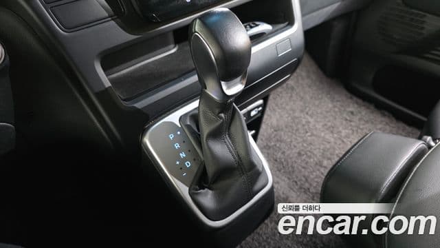 Hyundai Staria 2021 — Şəkil 9/20