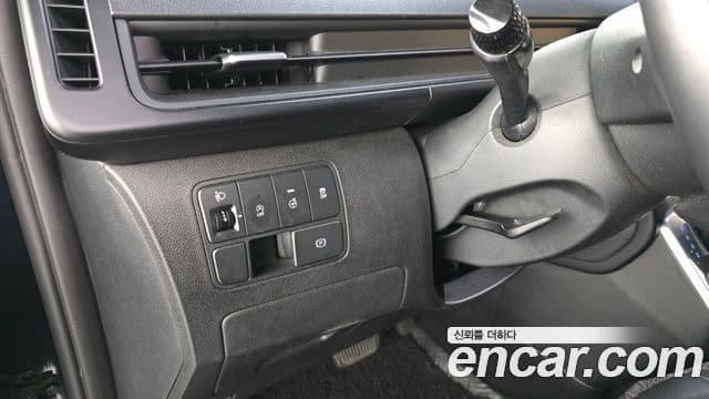 Hyundai Staria 2021 — фото 14 из 20