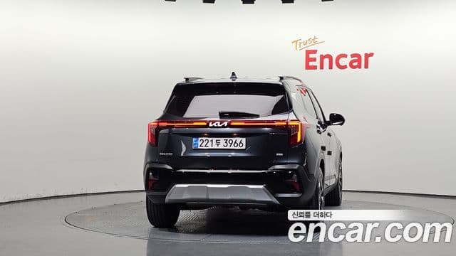 Kia Seltos 2023 — Şəkil 4/20